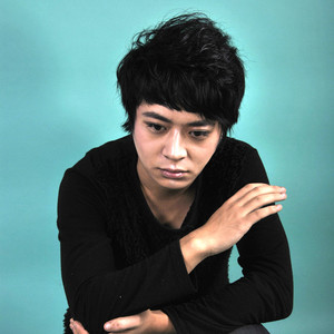 偷偷的爱上你是什么歌