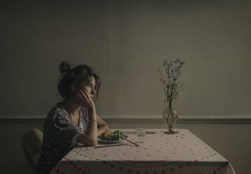 10首抖音最火伤感歌曲，2023最火伤感情歌