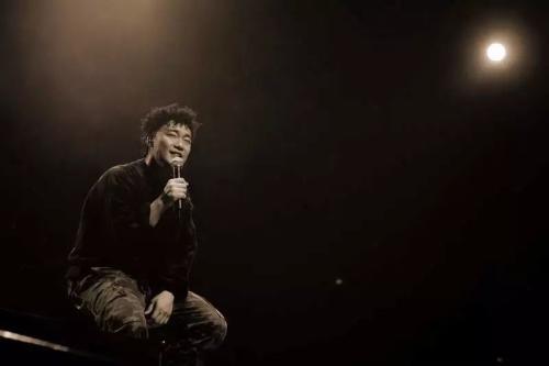 k歌之王普通话版叫什么，K歌之王粤语版歌词