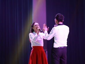 80后情侣二人对唱歌曲，二人情歌对唱100首