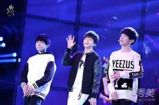 TF boys演唱会，曝TFBOYS演唱会女粉丝换门票