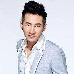 一个人这首歌的含义，一个人这首歌原唱是谁