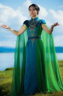 一个专门唱佛歌的男歌手，有个男歌手唱的佛歌很好听