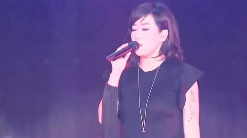 《往事只能回味》，林忆莲《当爱已成往事》