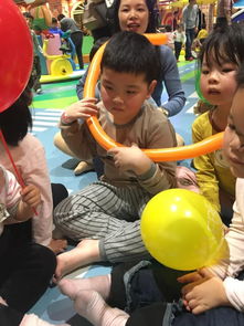 《手指变变变》，手指谣《毛毛虫》