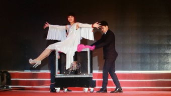 《女儿情》原唱，歌曲《红尘情歌》原唱