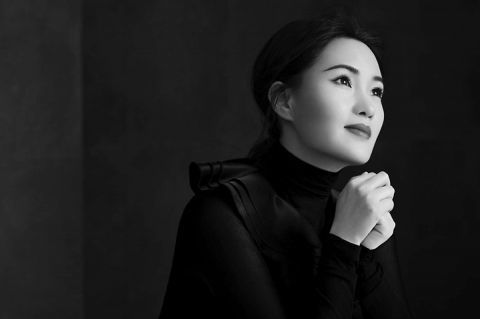 《在人间》原唱，人世间雷佳mp3免费下载