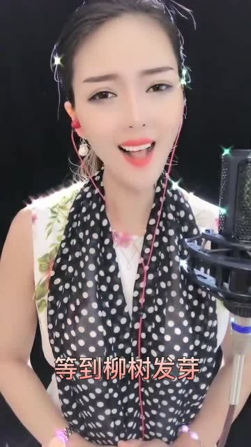 一个女歌手唱很伤感的歌，内地伤感情歌女歌手名单