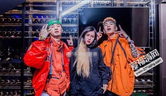 一开始男的说唱然后女的唱，一男rap一女唱的歌很火抖音