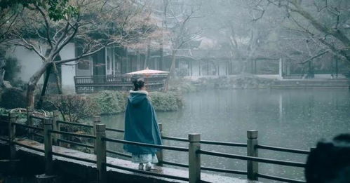 一把油纸伞,又见烟雨江南，古风古韵撑伞唯美的诗词