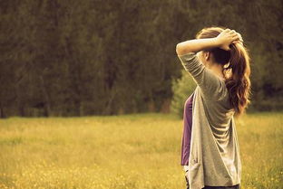 一曲红尘寓意着什么，男人发一首曲红尘什么意思