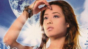 一开始我假装不经意歌词，歌词里有一开始我只顾看着你