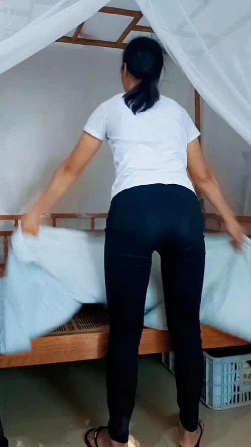 一晃长大了一晃老了歌词，一晃大了一晃老了歌曲视频