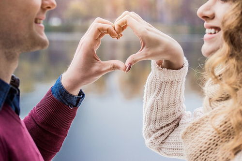 一个特别爱听歌的女人,特别爱听歌是抑郁的表现吗