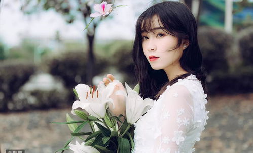 一个男人听偏爱说明什么,男人公开的偏爱一个女人