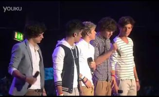 一首mv很污的英文歌L开头,韩国边唱边做的mv是那首歌