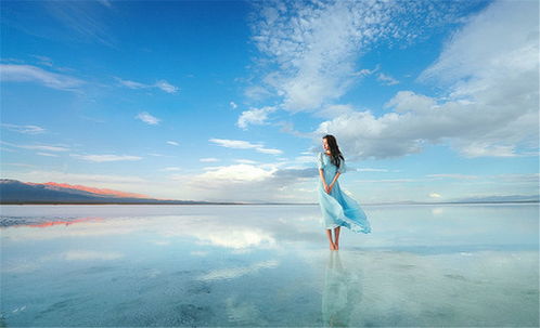 一首啦啦啦伤感的旋律，一段女声吟唱啦啦啦啦啦