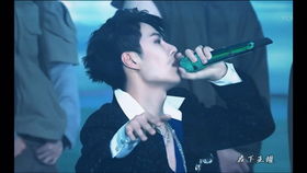 两头牛歌曲完整版，山上有两头牛公牛对母牛说是什么歌