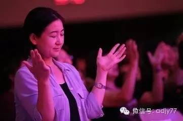 主啊我算什么原唱歌曲，主我算什么小敏唱的视频