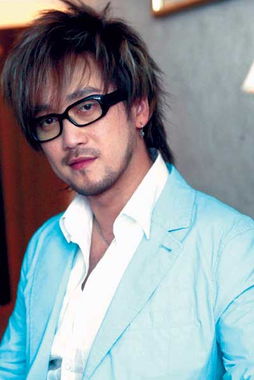 为什么周传雄又叫小刚，周传雄模仿小刚 梗