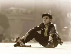 亲爱的小孩歌词，亲爱的小孩这首歌表达了什么情感