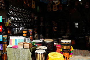 云南敲鼓的那个姑娘什么歌呢，丽江古城手鼓网红小宝贝