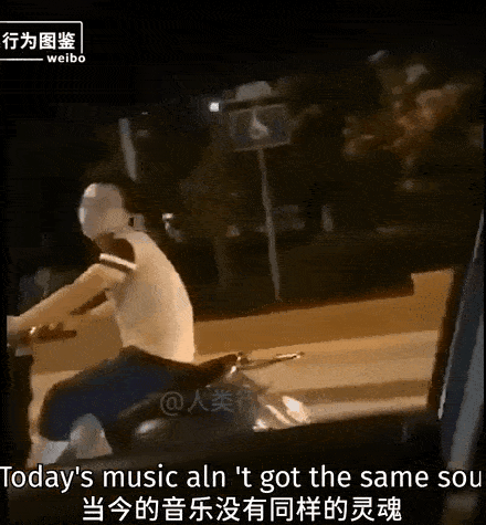 今夜想喝醉这首歌表达什么，我独自在深夜里买醉