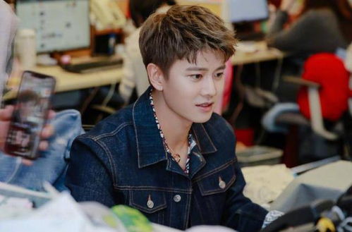 任嘉伦面相变了，2023年任嘉伦最新采访和直播