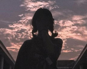 伤心的晚风跟他回家粤语歌，跟我归家 粤语歌