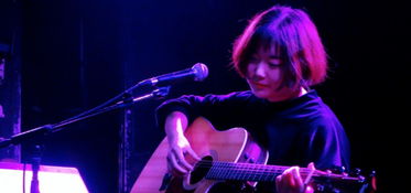 你是最美的烟火是什么歌，抖音里女的唱的带烟火的歌词