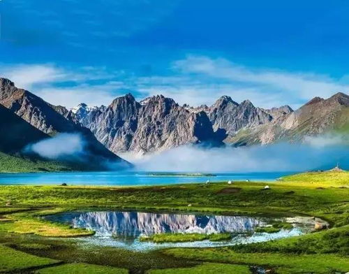 你开着车我唱着歌歌词,你唱着歌我开着车前面就要爬山坡