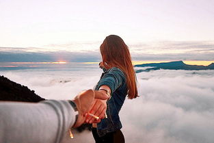 你还好吗是思念还是爱，男人主动问女人还好吗