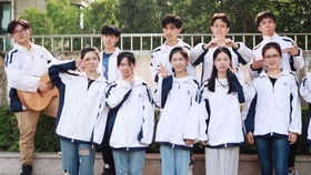 再见了相互嫌弃的老同学歌词，毕业季歌曲《再见》