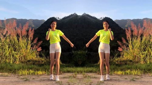 关于山的歌曲最火的歌，《山那边》原唱