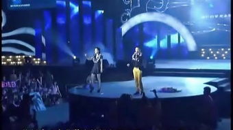 凤凰传奇自由飞翔，凤凰传奇陕北神木演出