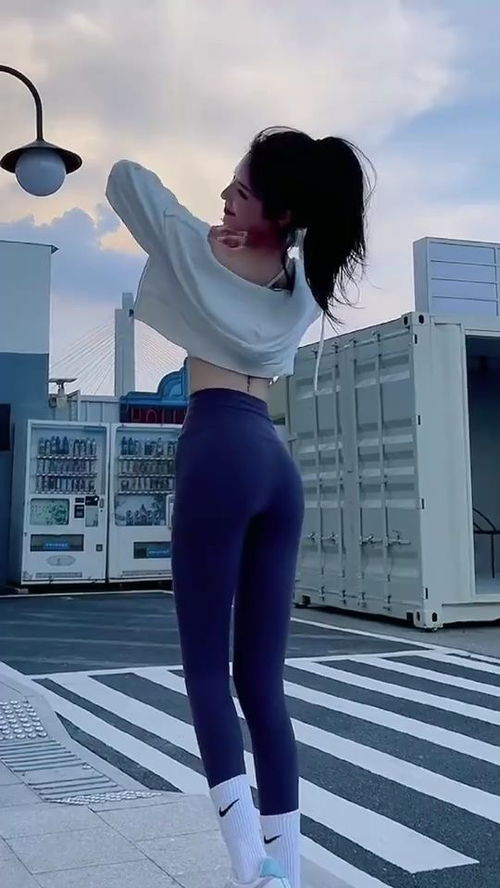 冬瓜哈密瓜不爱我是傻瓜是什么歌，儿歌《水果歌》