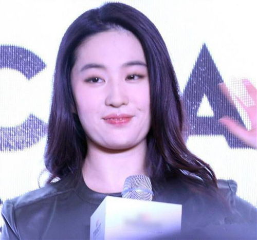 刘亦菲比赵丽颖大几岁，刘亦菲多大了真实年龄