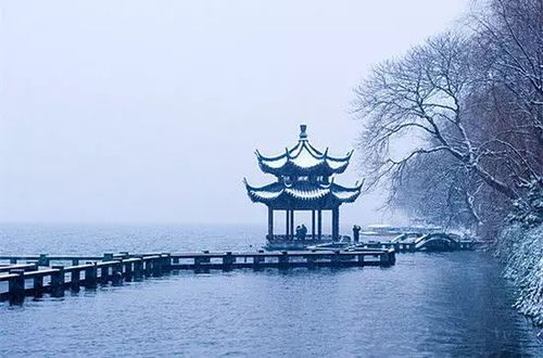 发西湖美景配什么音乐好听，《最忆是杭州》歌曲