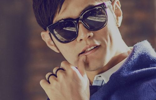 周杰伦成名曲是哪一首，周杰伦怎么火的