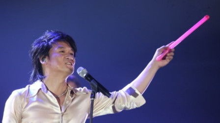 周华健翻唱别人的十首歌,1993年周华健香港演唱会