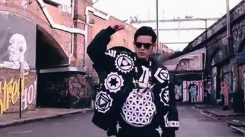 周杰伦最出名的三首歌,周杰伦的成名曲第一首