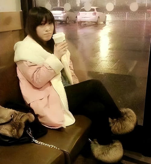 唐恬写过的所有歌词，唐恬歌词特点