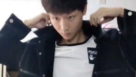 国王我叫达拉崩吧是什么歌，吧啦蹦吧蹦多比鲁翁歌词