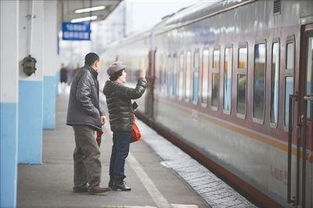 在我踏上火车的那一刻止不住流泪，歌曲《离别的车站》原唱