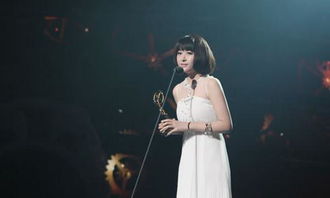 女人唱多情这首歌表达什么意思呀，黎瑞恩多情歌曲表达的意思