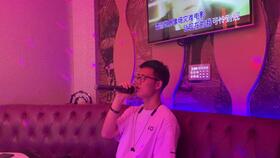 天地似无情抄袭什么歌，笑看天地似无情是什么歌