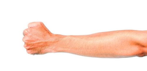 女人脖子青筋明显是什么原因，脖子上青筋明显图片