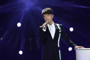 女声粤语普通话混合的歌曲，最近火的粤语国语混唱女