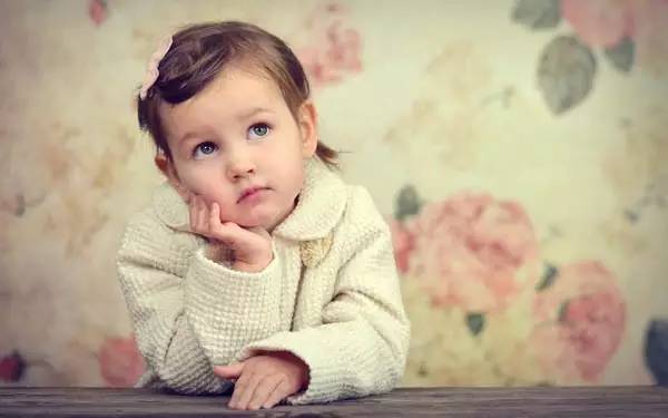 女孩以歌字结尾的名字，一听就很干净的名字女