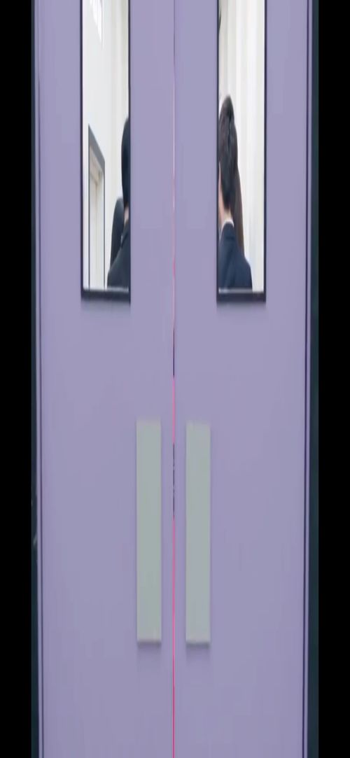 好多歌高潮连在一起唱，一首串烧的歌 里面全是老歌